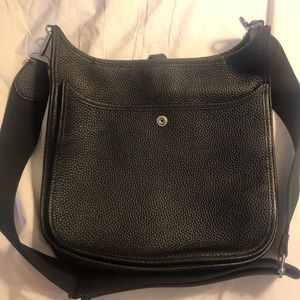 Beautiful Hermes black crossbody bag in excellent condition